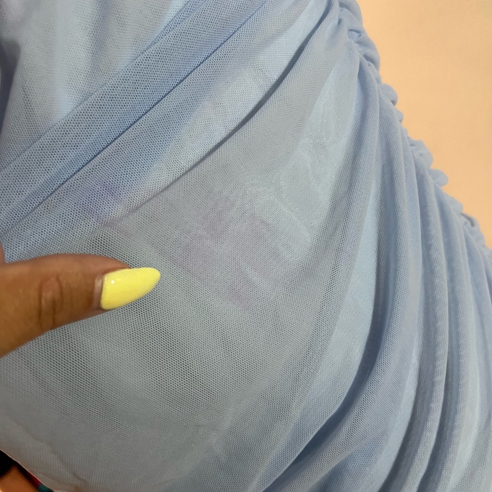 🆕 LIGHT BLUE RUCHED MIDI DRESS - Picture 7 of 9